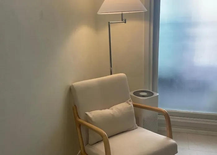 Junny Hongik Station 5 Minutes Apartment *